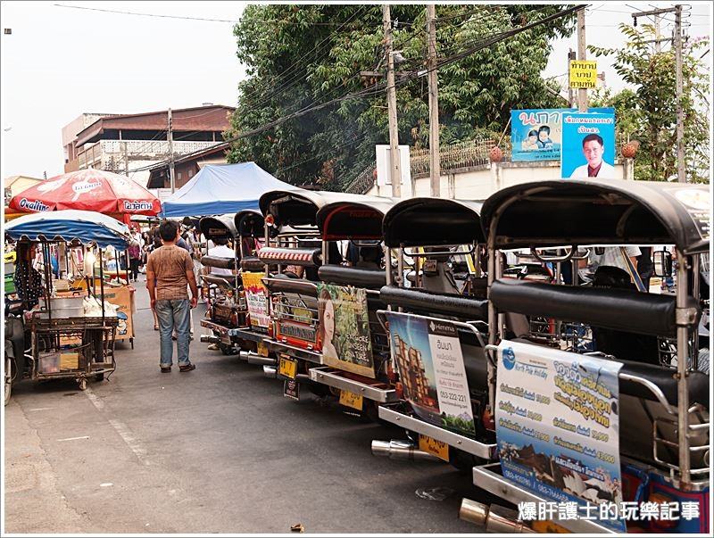 【泰國清邁】Chiang Mai Wualai road & Saturday Walking Street週六步行街逛到腿軟、買到手軟的週末市集 - nurseilife.cc