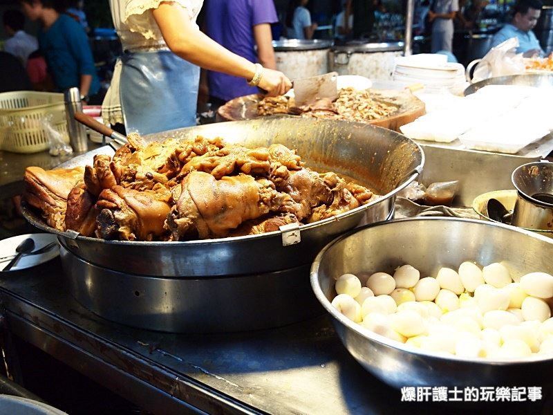 【清邁美食】綠碗公加持的鳳飛飛豬腳飯 - nurseilife.cc