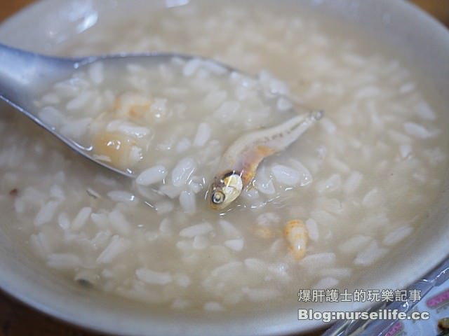 車頭鹹粥 汐止的深夜食堂 炭火煲粥好美味 - nurseilife.cc