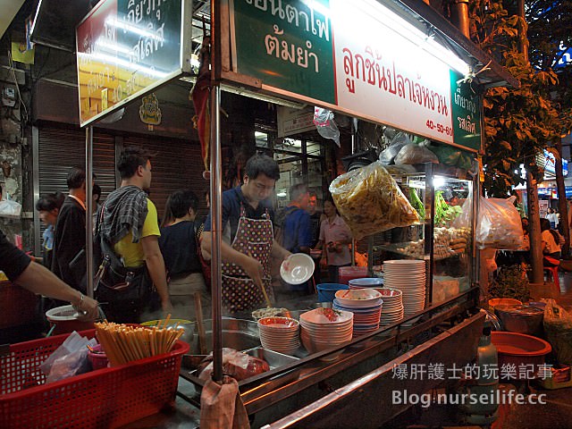 【曼谷美食】沙拉當站（sala daeng）偽泰國人路邊米粉攤體驗 - nurseilife.cc