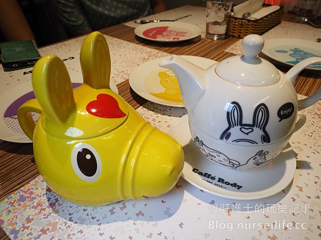 【台北美食】Caffe' Rody 台北東區全球第一間跳跳馬主題餐廳 適合親子前來，超療癒！ - nurseilife.cc