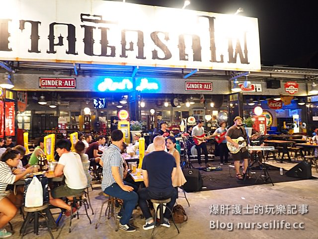 【曼谷旅遊】500個攤位！逛到腿軟、吃到撐的火車夜市 Talad Rot Fai train market - nurseilife.cc