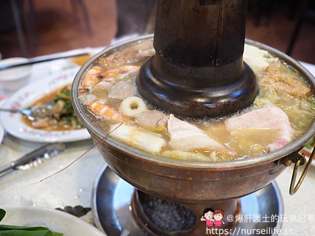 台北、士林｜忠義街 加來川湘菜館 陽明醫院旁大份量超值酸菜白肉鍋 - nurseilife.cc