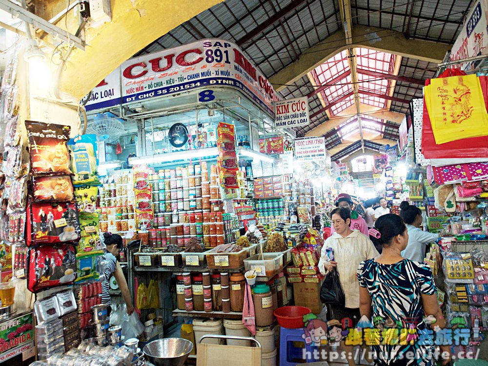 越南、胡志明市｜濱城市場Ben Thanh Market 白天市集、晚上夜市在此體驗當地生活的縮影 - nurseilife.cc