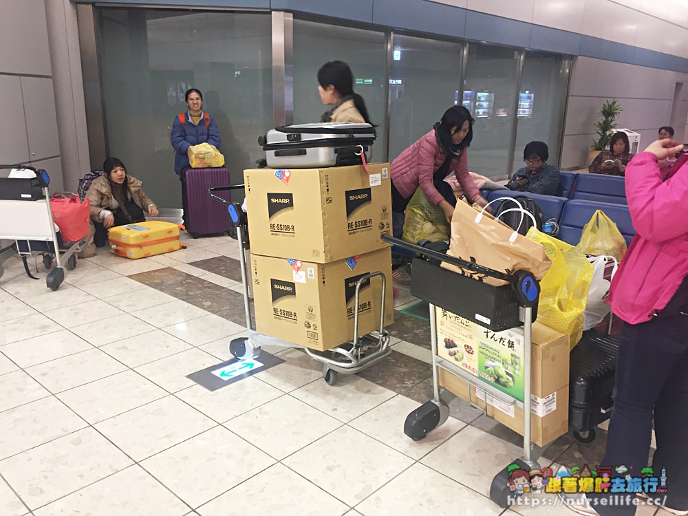 日本東北偽賞楓真購物玩扭蛋之旅（好險搭台灣虎航還可以加買行李） - nurseilife.cc