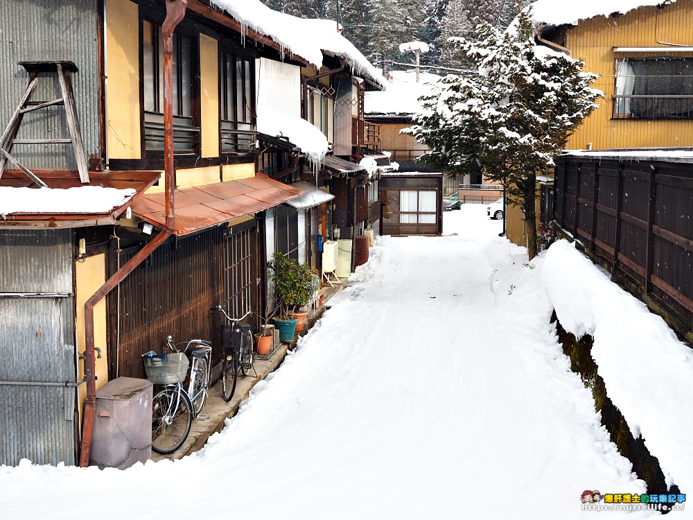 岐阜、高山｜冬季的高山老街．在大雪紛飛的街上尋覓熟悉的和牛香氣 - nurseilife.cc