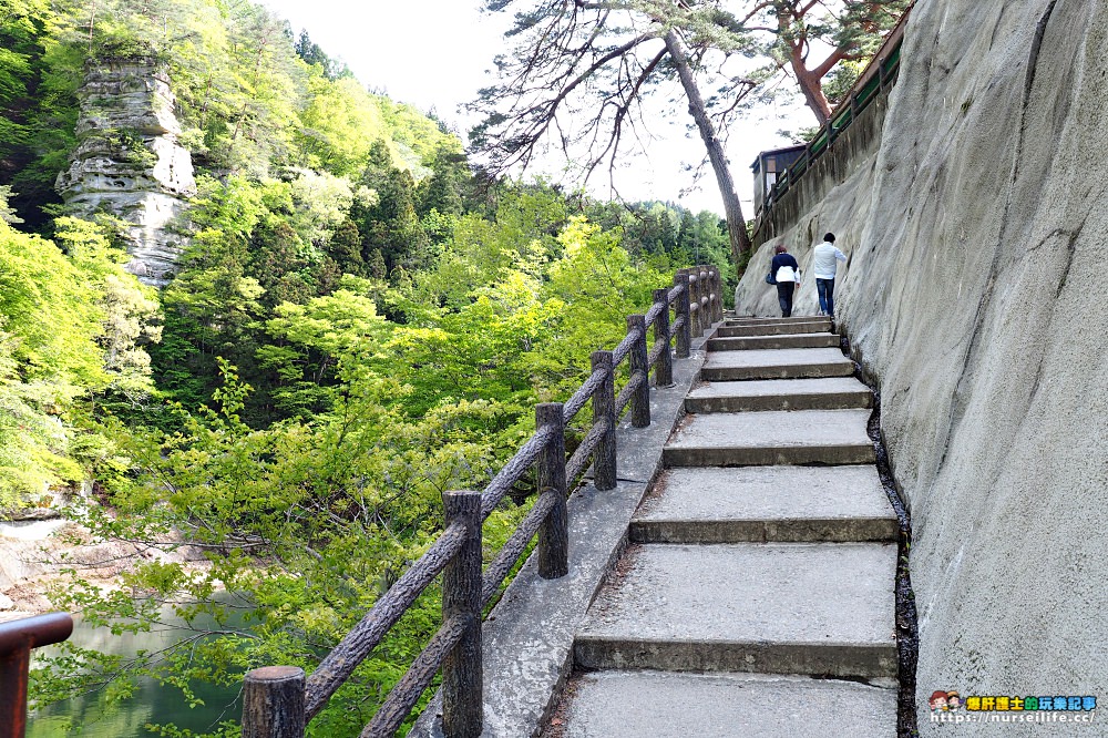 塔のへつり｜南會津觀光．在懸崖吊橋上感受萬年塔岩壯闊之美 - nurseilife.cc