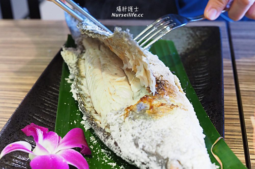 Nahm Thai Food 水 泰式餐廳｜超厚月亮蝦餅及媽媽麵超好吃．當月壽星還有免費隱藏版超值餐點 - nurseilife.cc