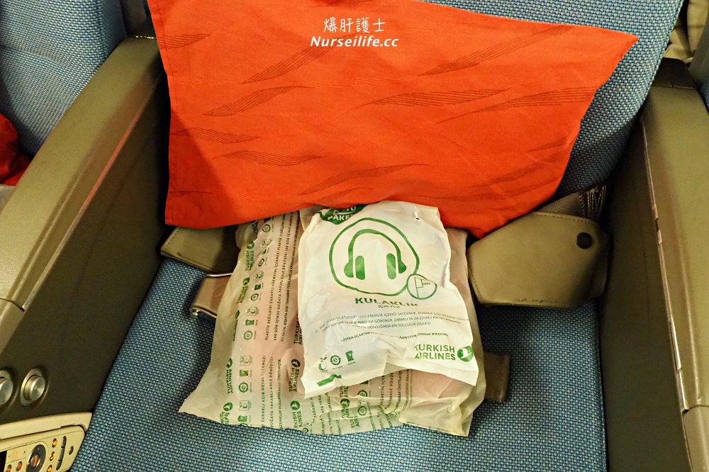 土耳其航空｜兒童餐和正常餐都好吃，紅白酒隨意點還有過夜包！ - nurseilife.cc