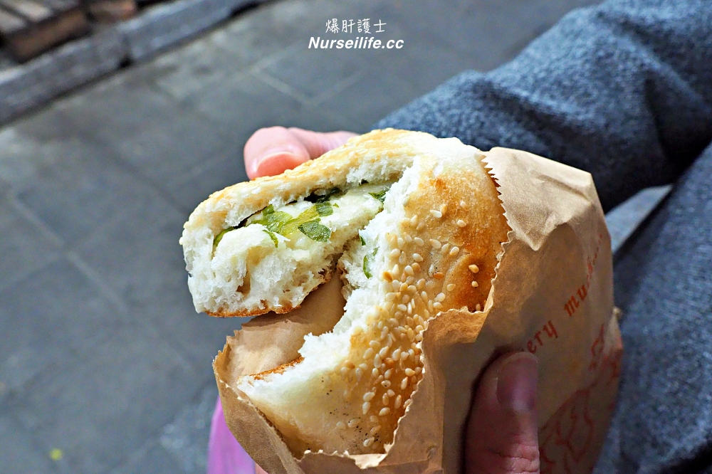 士林燒餅（原南港老張胡椒餅）｜士林夜市排隊餅店．糖糕酥餅、小酥餅必買！ - nurseilife.cc